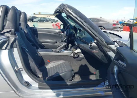 2018 Fiat 124 Spider Abarth from USA, damaged, VIN JC1NFAEKXJ0134954